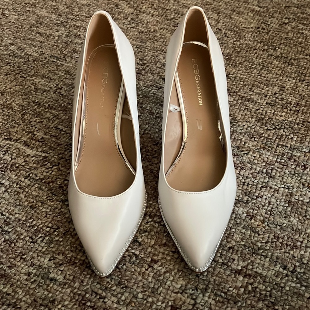 Never worn beautiful heels